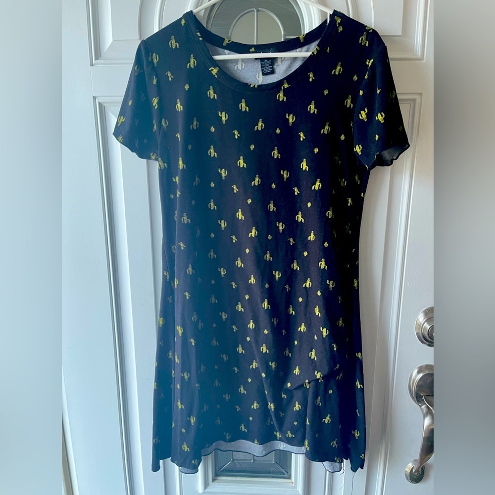 𝅺Cactus Dress Justify Brand size XL